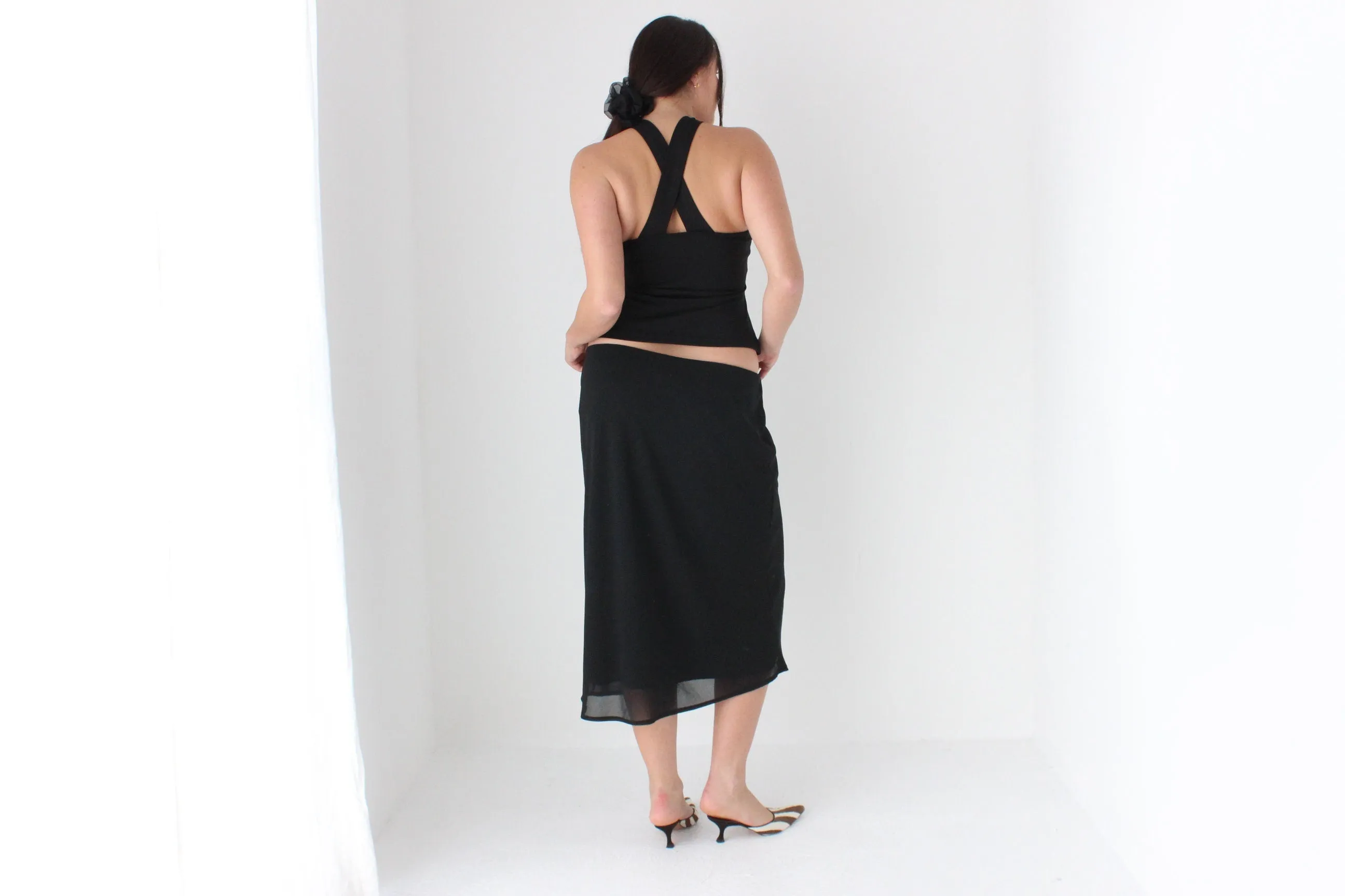 90s Minimal Layered Mesh Slip On Knee Length Skirt