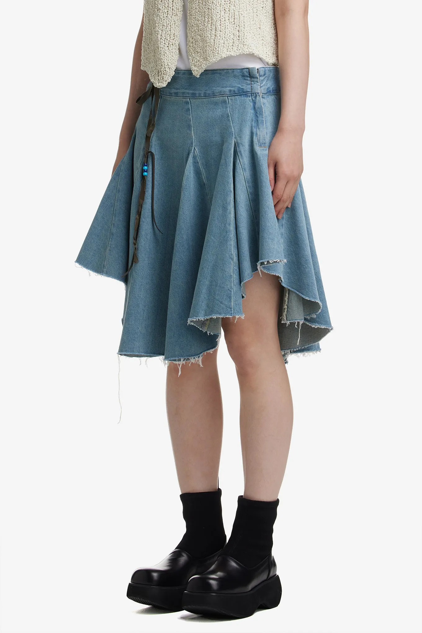 ASSYMETRIC PLEATED SKIRT