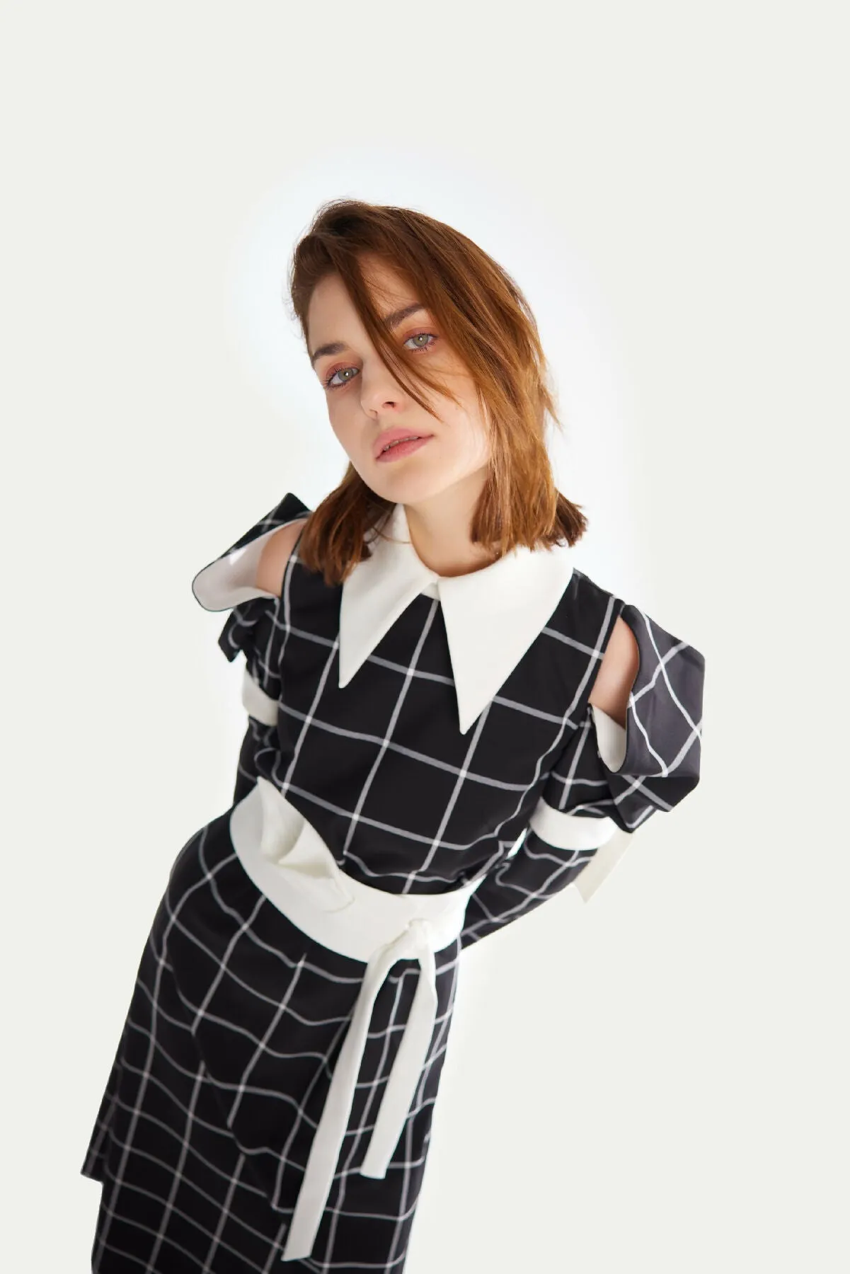Black Stylish Cold Shoulder Long Sleeve Plaid Dress With Belt