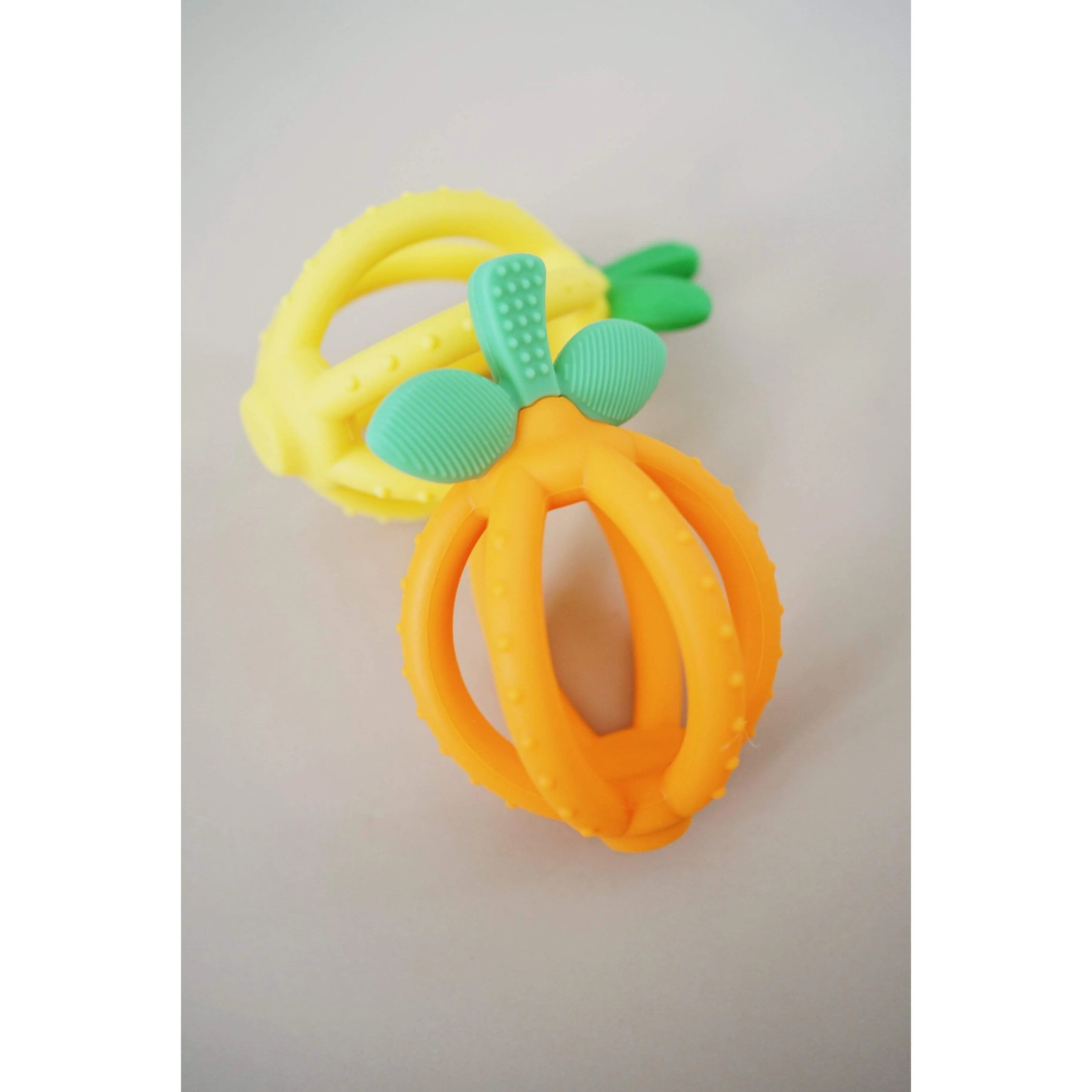 Clementine Bitzy Biter™ Teething Ball Baby Teether