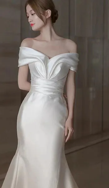 French satin light wedding dress 2022 new fishtail goout gauze white simple slimming sexy one shoulder evening dress