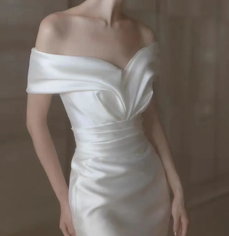 French satin light wedding dress 2022 new fishtail goout gauze white simple slimming sexy one shoulder evening dress