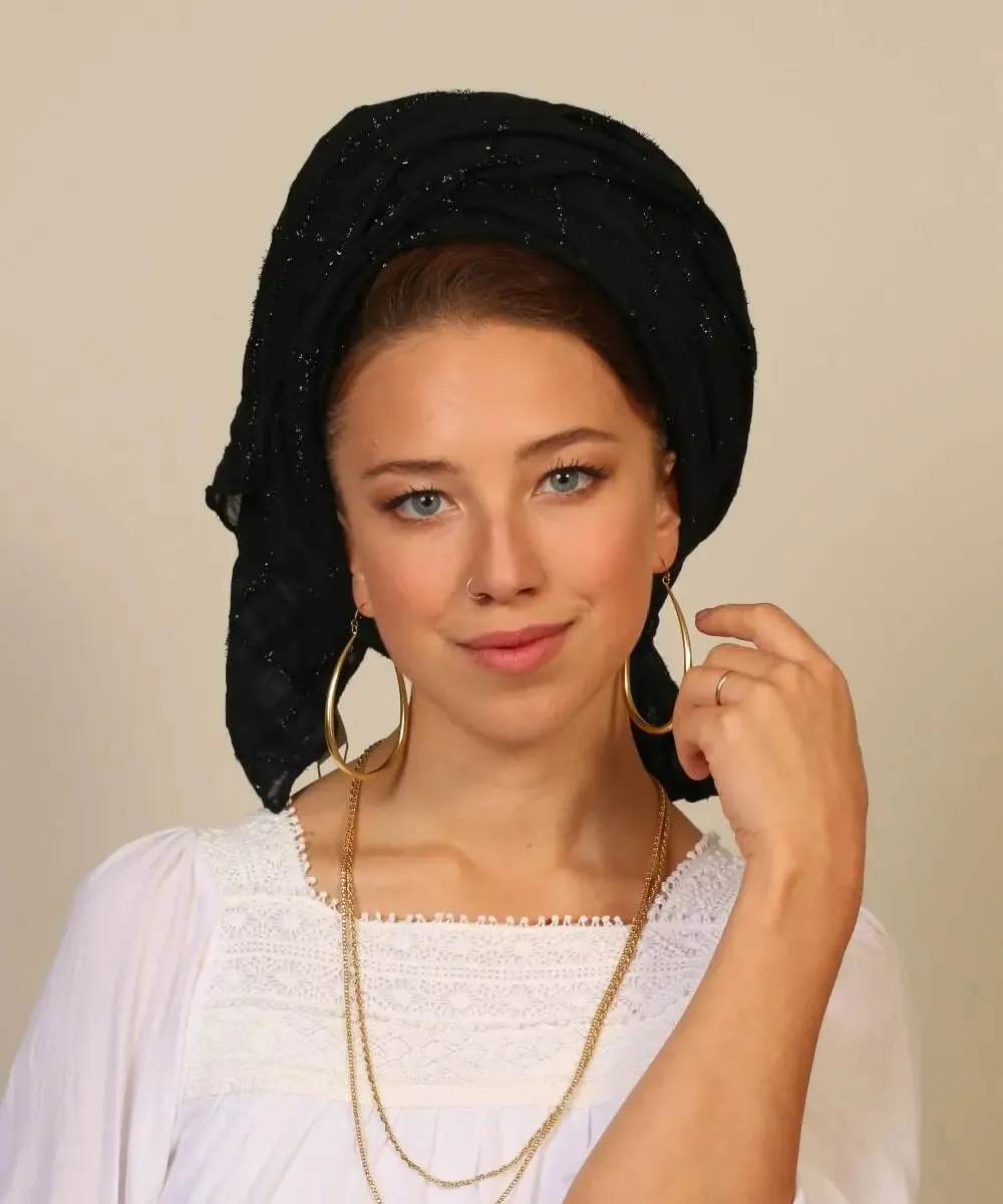 Glittering Square-Patterned Scarf