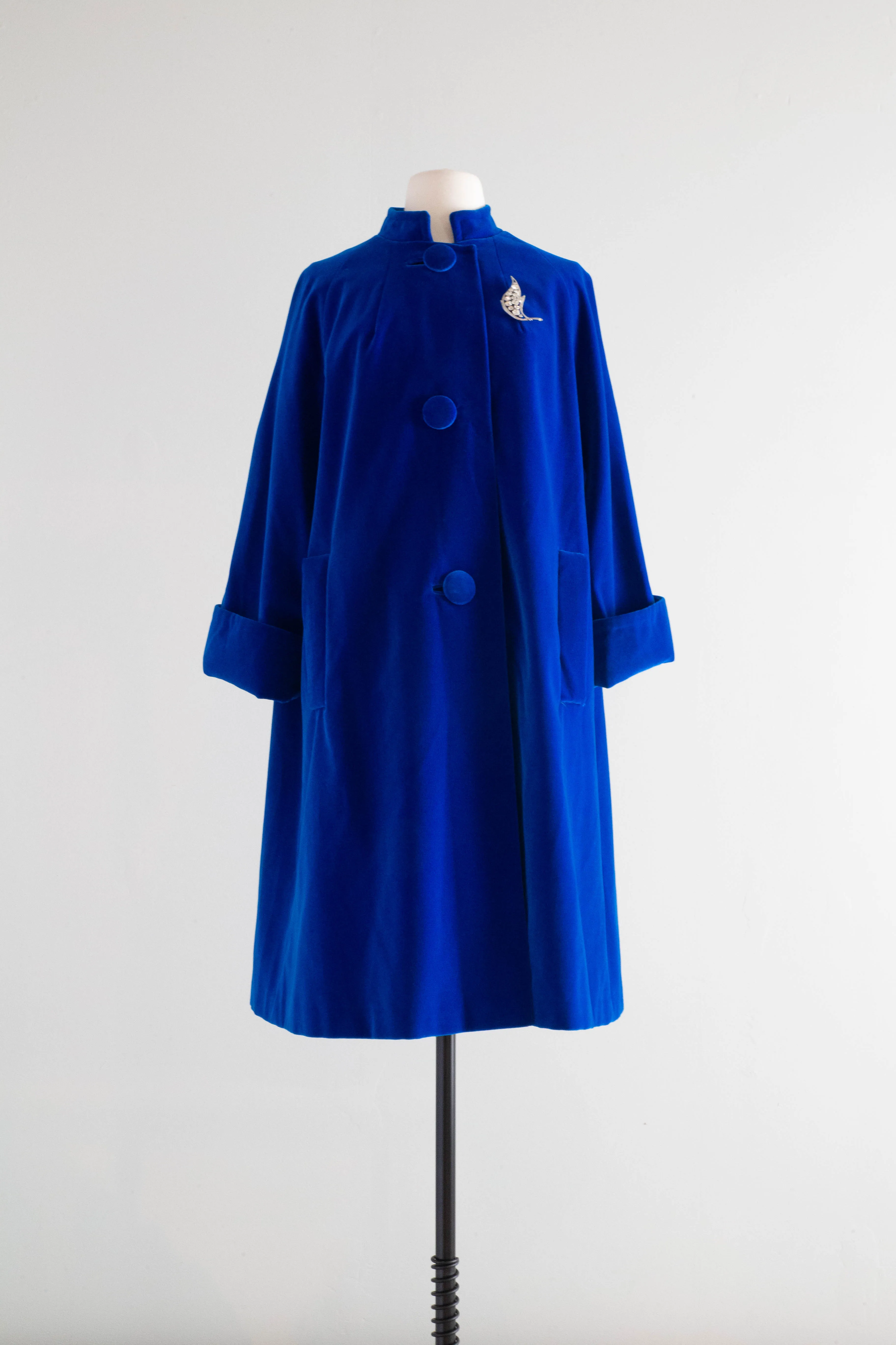 Gorgeous 1960's Blue Velvet Evening Swing Coat / ML