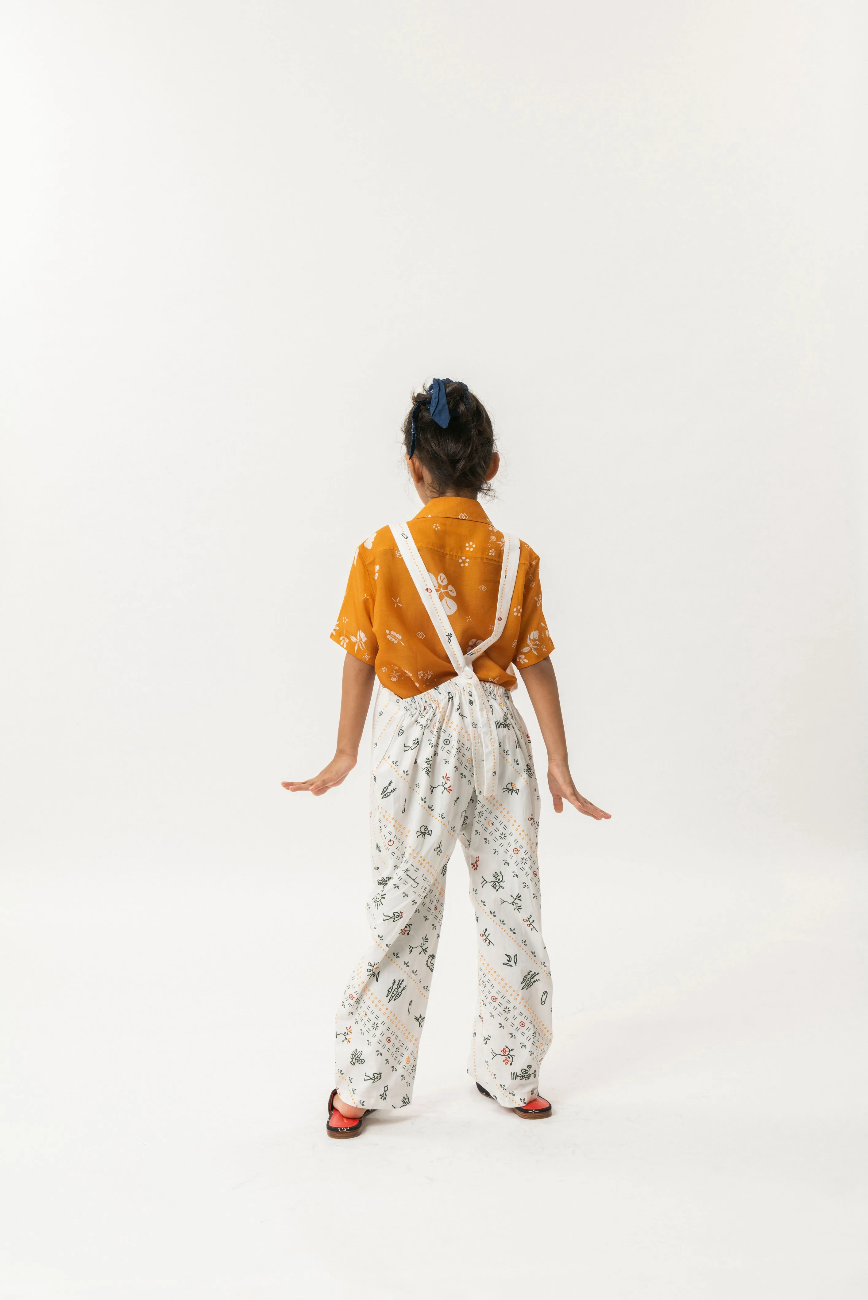 "Tumbuh" - Kaja Overall