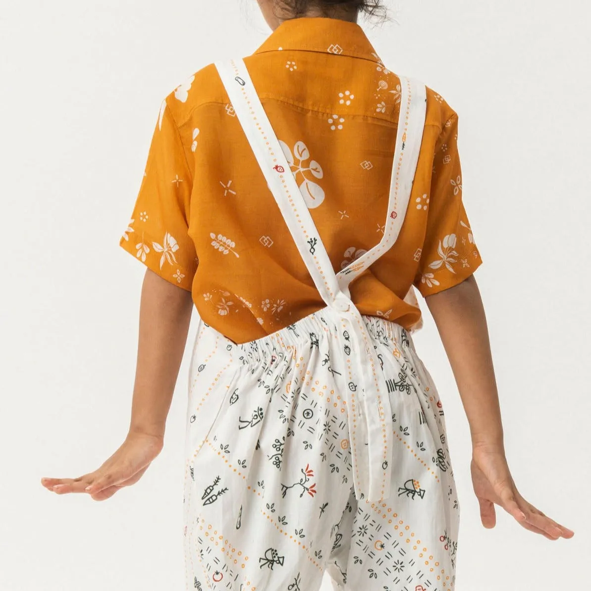 "Tumbuh" - Kaja Overall