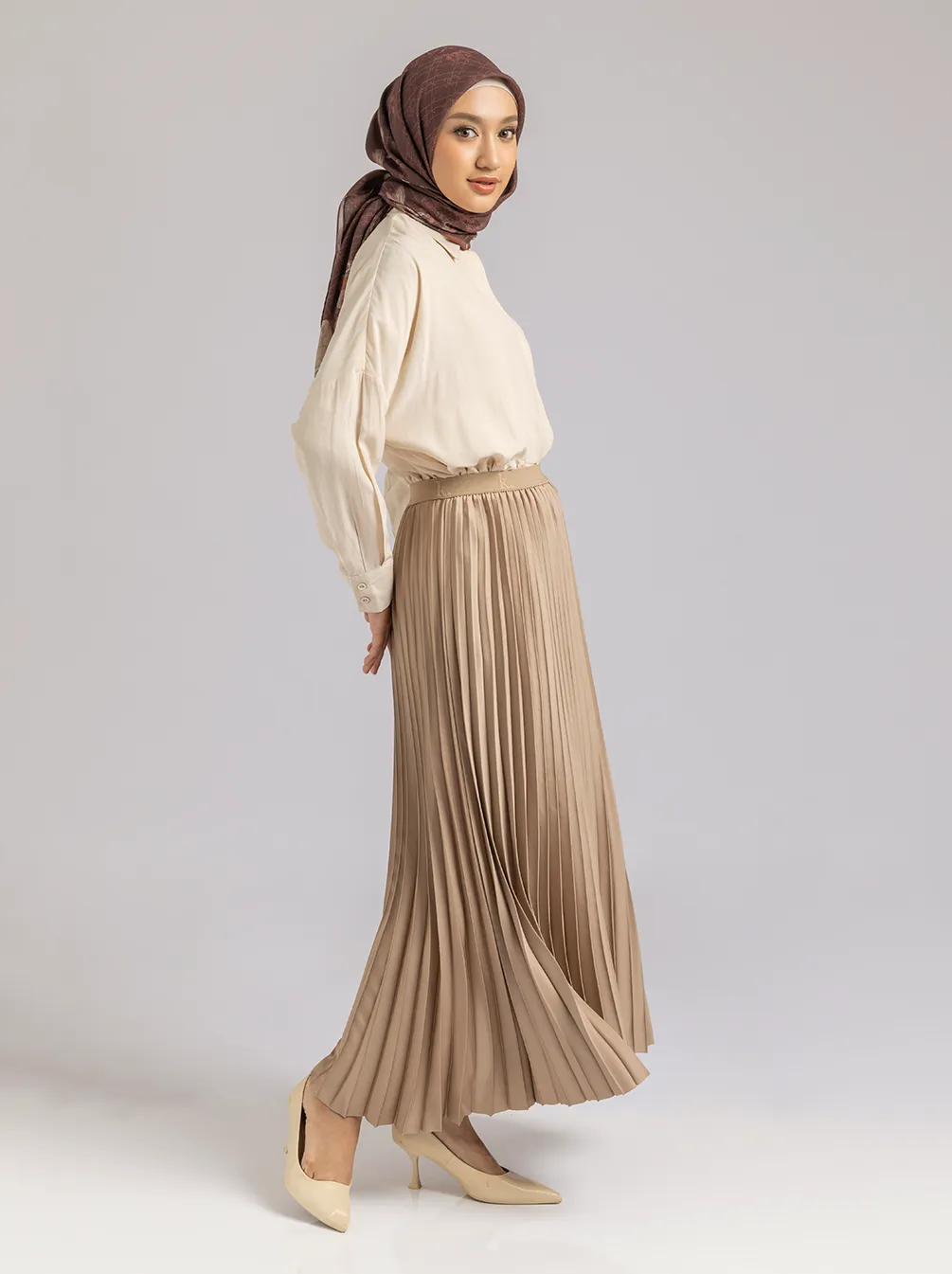 SATIN PLEATED SKIRT PLAIN MOCCA
