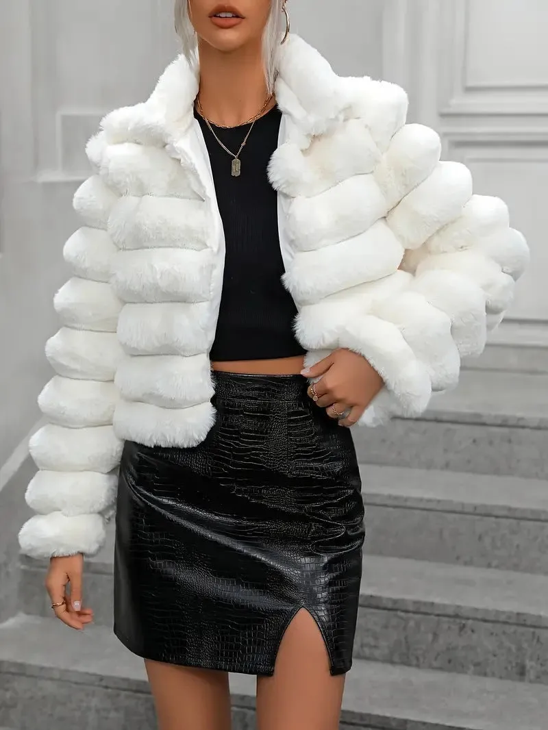 Women’s Sexy and Sophisticated Short Faux Fur Coat