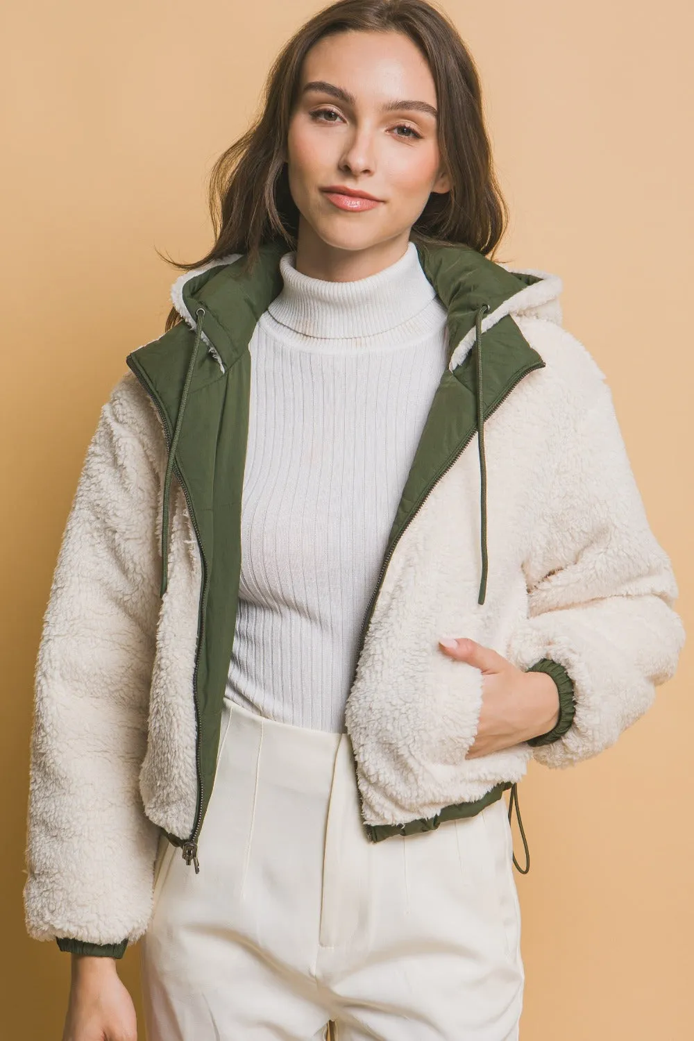 Zip Up Cropped Hooded Sherpa Reversible Jacket in Hunter Greent